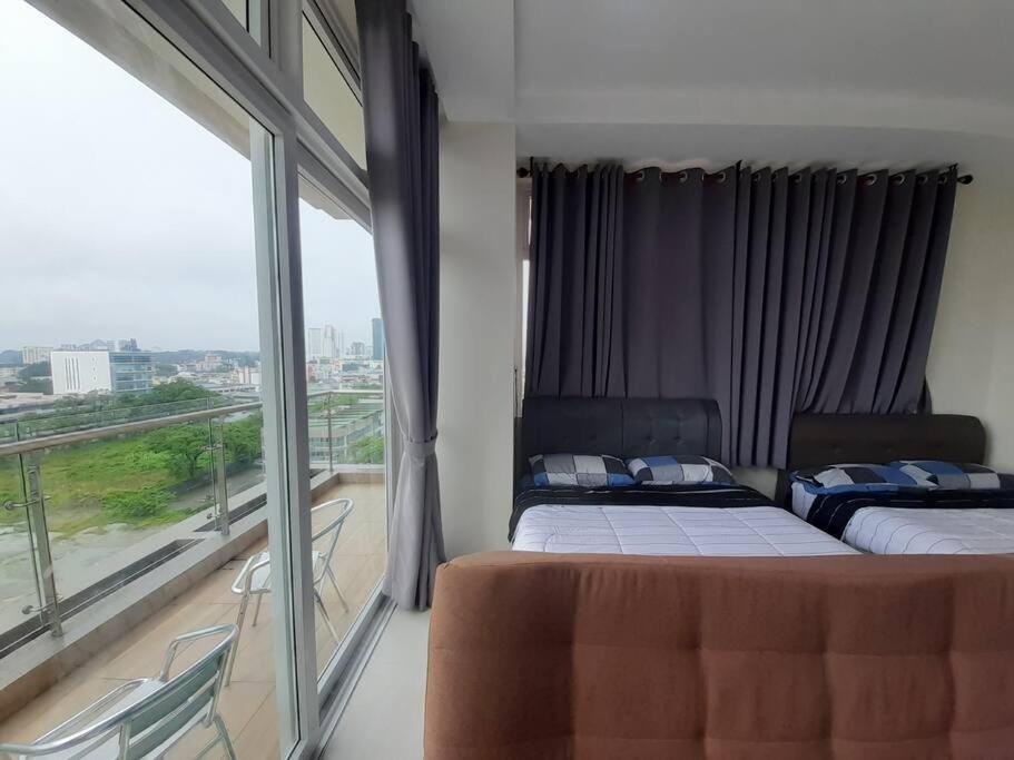 Smart Suite Balcony Riverine Kuching Exterior foto